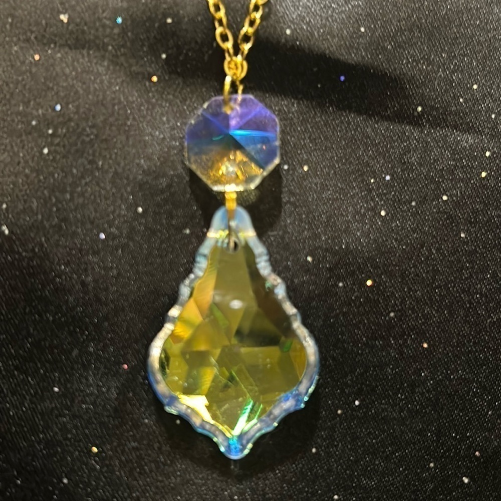 🍒🌟Gold Rainbow 🌈 Crystal Sun Catcher (6)🌟🍒 - Picture 7 of 8